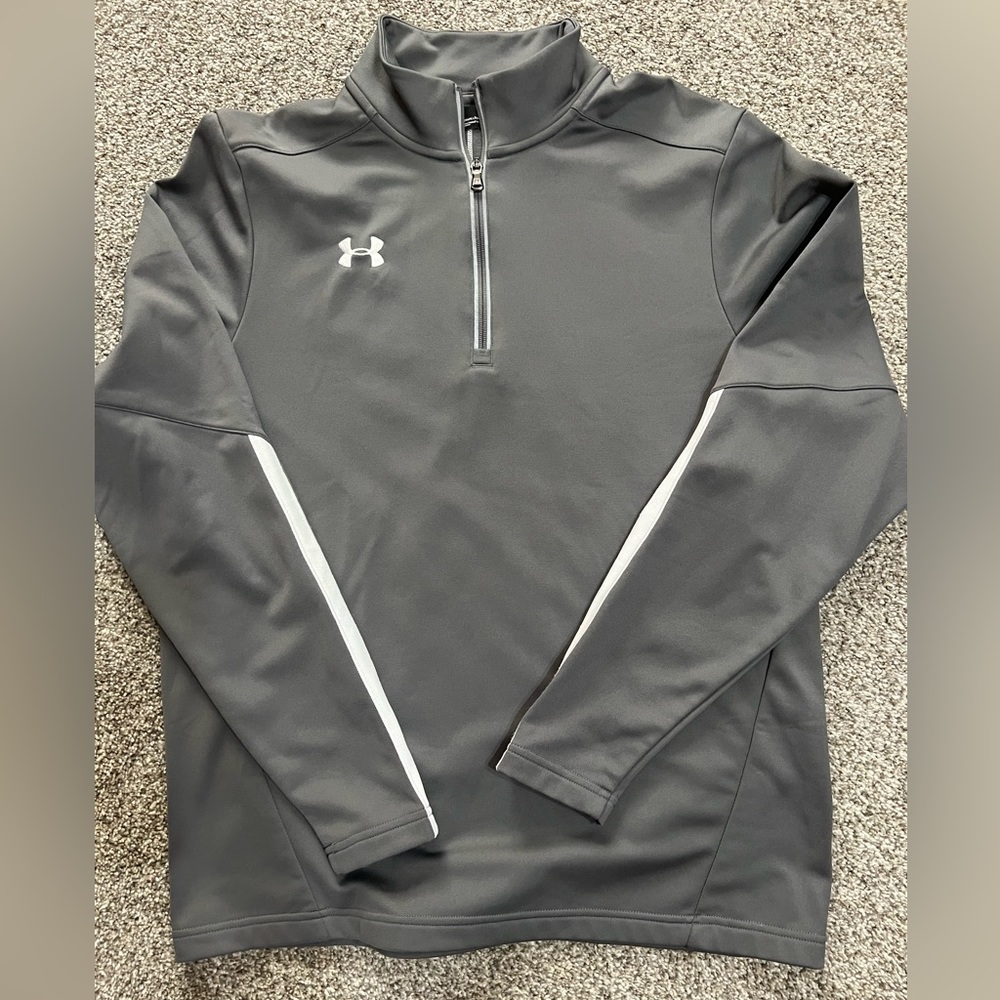 Under Armour pullover
